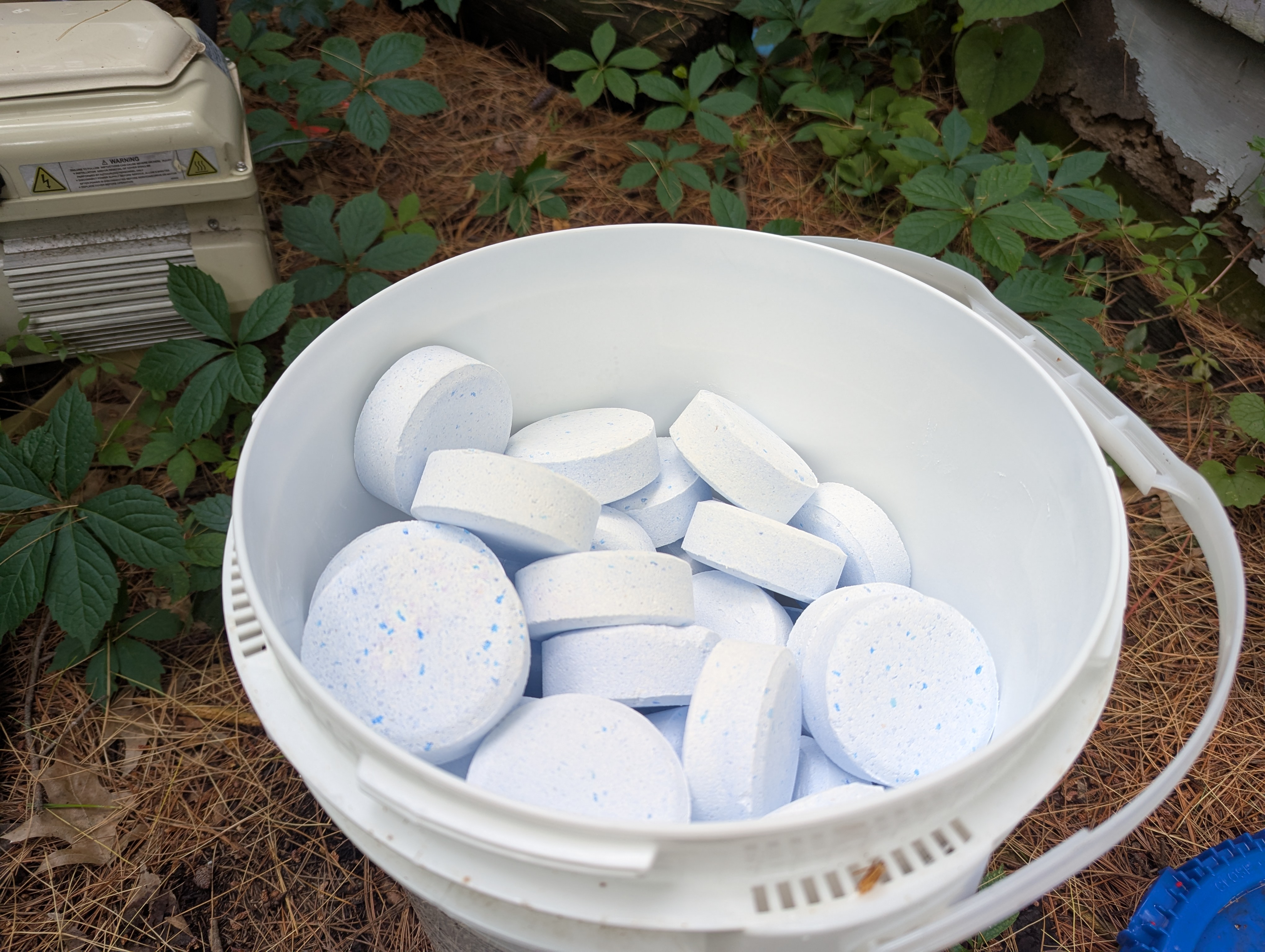tub of chlorine pucks